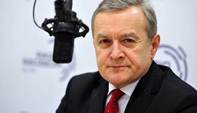 PiS, składając wniosek o wotum nieufności, postawił na kolejną eskalację i emocje - ocenił Janusz Piechociński z PSL-u. Dariusz Joński z SLD mówi krótko: To jest po prostu kpina i żart.