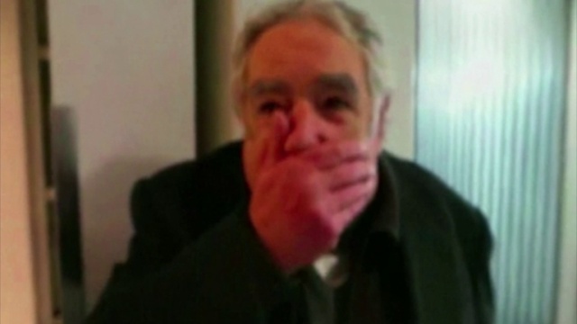 Prezydent Urugwaju ostro o Międzynarodowej Federacji Piłkarskiej. Podczas powitania kadry w Montevideo, Jose Mujica powiedział, że FIFA to banda skur....