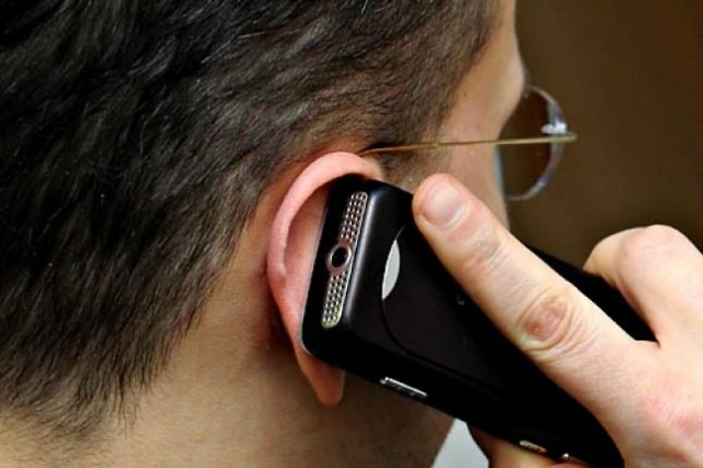 Od wtorku obowiązują nowe stawki roamingowe. Za połączenie wychodzące zapłacimy maksymalnie 97 groszy, za przychodzące 25, a za wysłanie SMS-a 31 groszy.