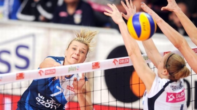 Jedna z najlepszych polskich siatkarek nie kończy sportowej kariery. Małgorzata Glinka-Mogentale podpisała właśnie roczny kontrakt z polickim klubem.