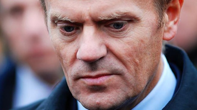 Co drugi Polak nie chce, by Donald Tusk był premierem, ani by szefował Radzie Europejskiej. Tak wynika z najnowszego sondażu IBRiS Homo Homini dla Rzeczpospolitej. W sondażu na pytania odpowiadało 1100 osób.