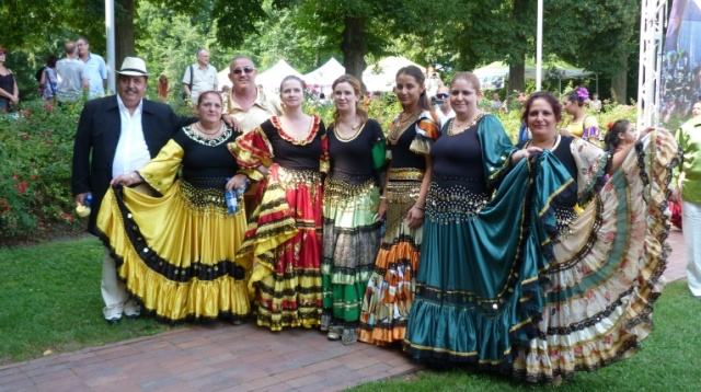 W sobotnie popołudnie w Ogrodzie Różanym w Szczecinie odbyła się prawdziwie cygańska zabawa.