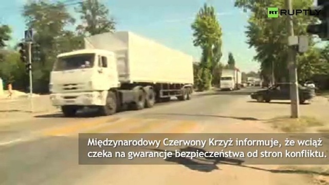 Pierwsze rosyjskie ciężarówki dotarły do granicy z Ukrainą. Na miejscu jest na razie 15 samochodów. Według Moskwy, ma w nich być pomoc humanitarna dla ogarniętej walkami Ukrainy.