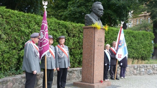 Powstał Internetowy Wykaz Legionistów Polskich. W bazie opublikowanej przez Muzeum Józefa Piłsudskiego w Sulejówku znalazło się ponad 30 tysięcy nazwisk żołnierzy pełniących służbę w latach 1914-1918.