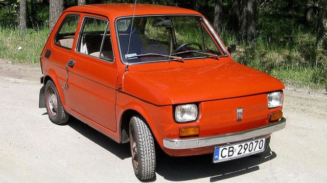 Cud PRL-u, ponad 20 lat królował na polskich drogach, a wyprodukowano w sumie trzy miliony trzysta tysięcy sztuk.