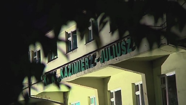 Górnicy z kopalni Kazimierz-Juliusz, którzy od środy prowadzą podziemny protest, w sobotę mają wyjść na powierzchnię, by tam czekać na wyniki rozmów dotyczących ich zakładu - poinformowali związkowcy.