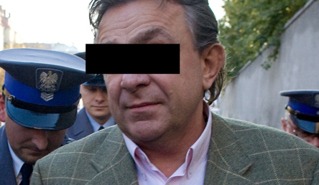 Dwa lata więzienia w zawieszeniu na pięć - taki wyrok usłyszał były selekcjoner reprezentacji Polski Janusz W. To efekt procesu o korupcję w polskiej piłce.