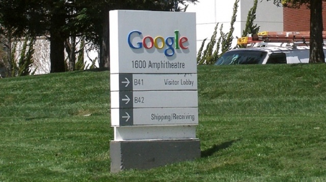 O pięć procent spadły zyski Google w porównaniu z tym samym okresem ubiegłego roku.