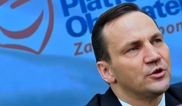 Niemieckie media dość obszernie komentują słowa Radosława Sikorskiego dla portalu Politico, według których Putin miał proponować Tuskowi rozbiór Ukrainy.