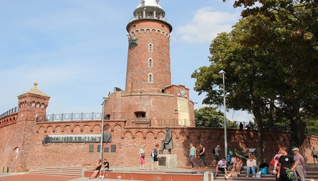 Drogo dla turystów wybierających aktywny wypoczynek i dla tych, którzy wybierają na wakacje sanatoria i SPA, a tanio dla tych, którzy chcą zwiedzać miasta. Tak jest w zachodniopomorskich hotelach i pensjonatach.