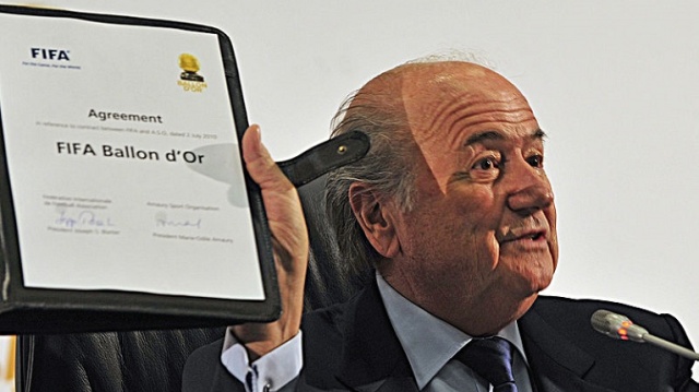 FIFA i francuski magazyn France Football podały listę 23 piłkarzy, którzy mają szansę na nagrodę Złotej Piłki, czyli wyróżnienia dla najlepszego piłkarza 2014 roku.