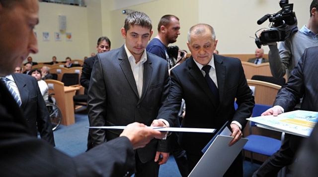 Marszałek województwa przyznał stypendia dla młodych sportowców