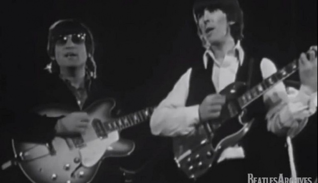 Gitara Johna Lennona sprzedana za 380 tysięcy funtów, czyli za ponad dwa milionów złotych. Aukcja odbyła się w niedzielę w Londynie - podaje Polska Agencja Prasowa.