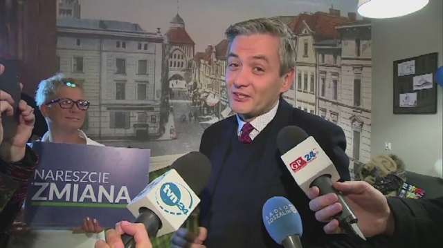 Sensacja w Słupsku. Robert Biedroń będzie nowym prezydentem Słupska - podaje tvn24. Na Biedronia zagłosowało ponad 57 procent wyborców.