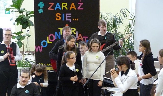 Piątego grudnia na całym świecie obchodzony jest Międzynarodowy Dzień Wolontariusza.