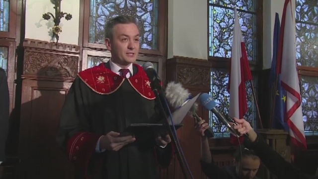 Robert Biedroń został zaprzysiężony na prezydenta Słupska w sobotę, podczas sesji rady miasta.