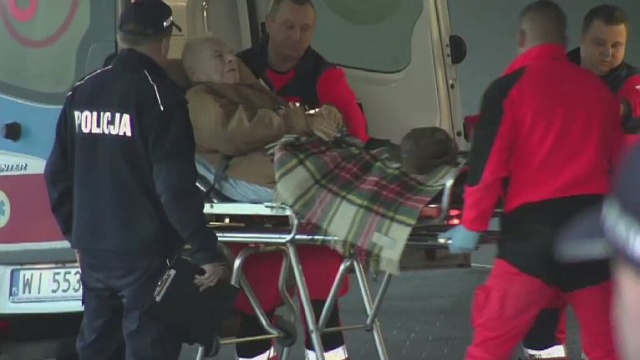 Gen. Czesław Kiszczak w asyście policji trafił na przymusowe badania lekarskie do szpitala w Gdańsku. To efekt decyzji Sądu Apelacyjnego w Warszawie.