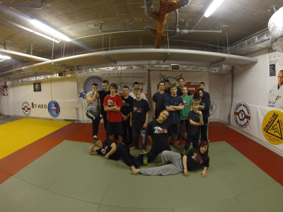 Materiały promocyjne zespołu - www.facebook.com/T-akeshi-Team-Szczecin