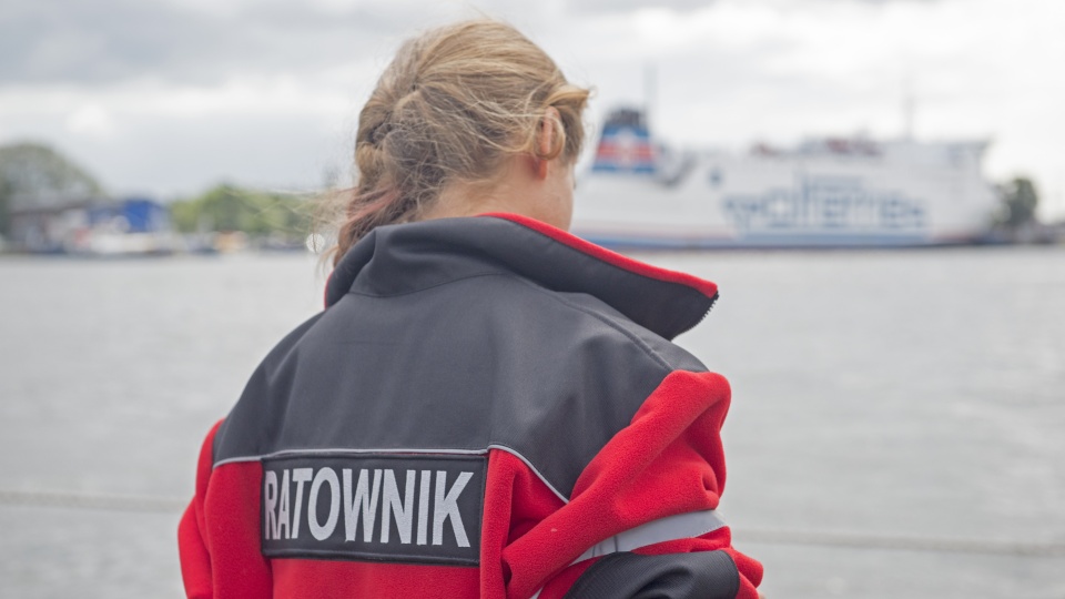 Szkolenie przeprowadzili ratownicy WOPR-u w ramach Szkoły Pierwszej Pomocy oraz projektu Bezpieczna Plaża. Fot. Piotr Sawiński [Radio Szczecin]