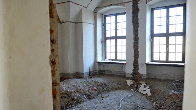 Sala Bogusława na Zamku będzie mieć przeszkloną podłogę. Fot. Łukasz Szełemej [Radio Szczecin] Sala Bogusława na Zamku będzie mieć przeszkloną podłogę [ZDJĘCIA]