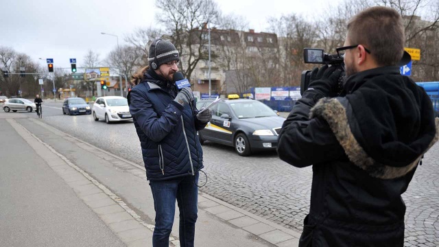 Coraz większe utrudnienia na Szczecińskim Niebuszewie. To w związku z zamknięciem ulicy Warcisława. W środę rozpoczął się jej remont. Fot. Łukasz Szełemej [Radio Szczecin] Remont na Niebuszewie - na ulicach robi się ciasno [ZDJĘCIA, WIDEO]