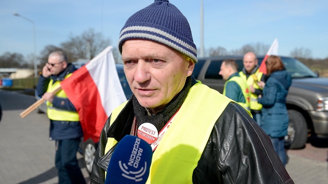 Fot. Jarosław Gaszyński [Radio Szczecin] Protest przewoźników - zaczynają się utrudnienia [ZDJĘCIA, WIDEO, NOWE]