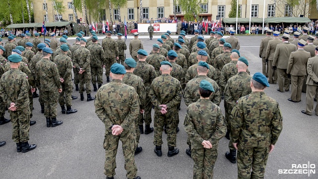12 Batalion Dowodzenia Ułanów Podolskich. Fot. Jarosław Gaszyński [Radio Szczecin] Tłumy mieszkańców świętowały ze szczecińskimi ułanami [ZDJĘCIA]