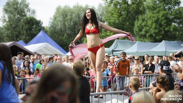 Wybory najpiękniejszej odbyły się w sobotę w ramach trwających Dni Stepnicy. Fot. Konrad Nowak [Radio Szczecin] Małgorzata z Drawska została nową miss [ZDJĘCIA]