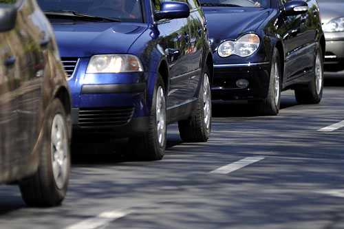 Będzie miał 20 km długości, zostanie zrealizowany kosztem niemal 400 mln zł i połączy zbudowaną już obwodnicę Nowogardu z Płotami. W siedzibie szczecińskiego oddziału Generalnej Dyrekcji Dróg Krajowych i Autostrad podpisano kolejną umowę na budowę odcinka drogi S6.