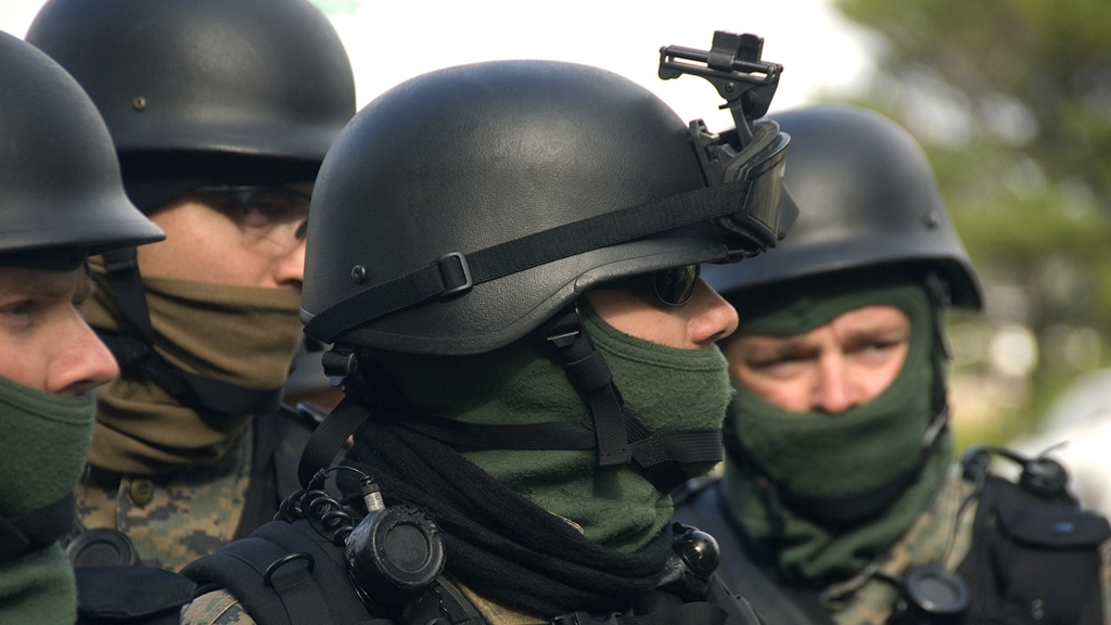 Policja w niemieckim landzie Hesja przeprowadziła nad ranem serię przeszukań w związku z podejrzeniami o działalność terrorystyczną. Zatrzymano jedną osobę.