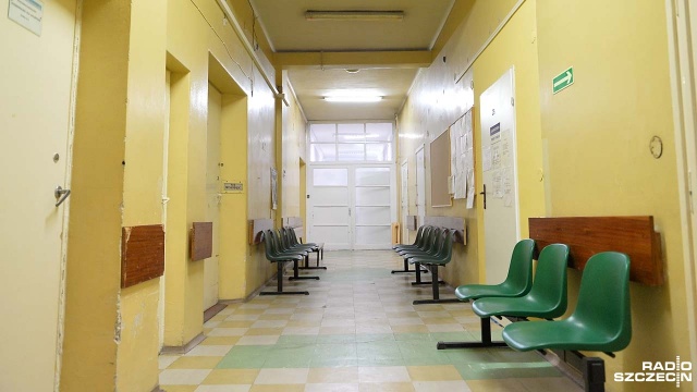 Najwcześniej placówka przejdzie gruntowną modernizację w połowie 2017 roku. Fot. Łukasz Szełemej [Radio Szczecin] Szpital wojskowy na gruntowny remont musi poczekać [ZDJĘCIA]