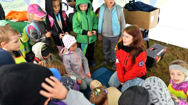 Impreza na torze kartingowym rozpoczęła się o godzinie 10. Fot. Łukasz Szełemej [Radio Szczecin] Nauka przez zabawę dla najmłodszych [WIDEO, ZDJĘCIA]