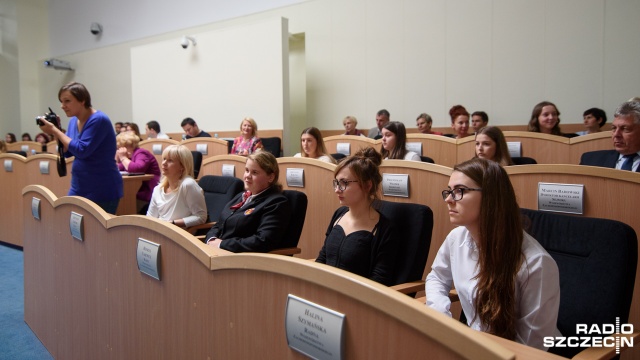 Centrum Dialogu "Przełomy" nagrodziło zwycięzców swojego konkursu. Fot. Konrad Nowak [Radio Szczecin] Porozumienia Sierpniowe oczami młodzieży [ZDJĘCIA]