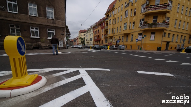 Fot. Konrad Nowak [Radio Szczecin] Przejścia bez pasów w centrum miasta. Będzie bezpieczniej? [WIDEO, ZDJĘCIA]