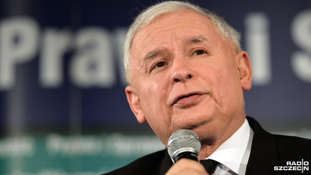 Polska ziemia trafi do polskich rolników - zapewnił na spotkaniu w Stargardzie Jarosław Kaczyński. Fot. Łukasz Szełemej [Radio Szczecin] Kaczyński składa obietnicę zachodniopomorskim rolnikom [WIDEO, ZDJĘCIA]