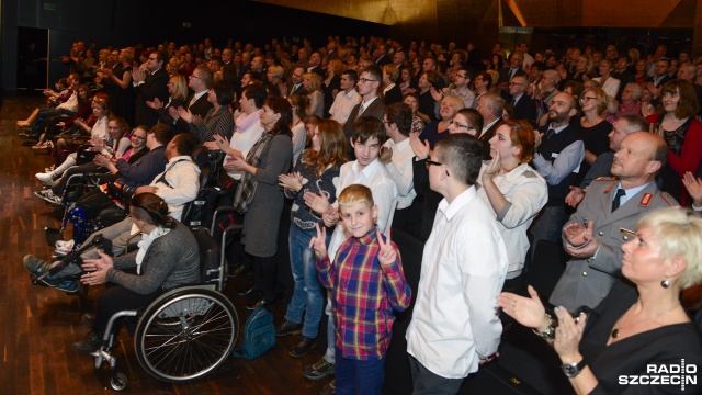 IX koncert charytatywny "Talenty Szczecina" Rotary Klub Szczecin International odbył się w sobotę wieczorem w szczecińskiej filharmonii. Fot. Jarosław Gaszyński [Radio Szczecin] Młodzi muzycy charytatywnie. Talenty Szczecina w filharmonii [WIDEO, ZDJĘCIA]