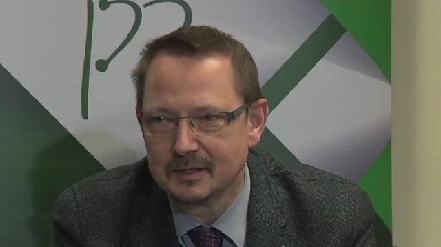 Zamknęliśmy gabinety, zmusił nas do tego minister zdrowia - tłumaczą swoje postępowanie lekarze z Porozumienia Zielonogórskiego.
