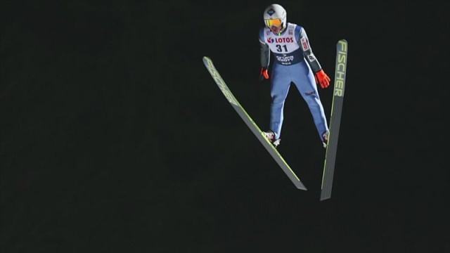 Kamil Stoch zajął siódme miejsce w konkursie skoków narciarskich rozegranym na skoczni Okurayama w Sapporo. Wygrał Słoweniec Peter Prevc.