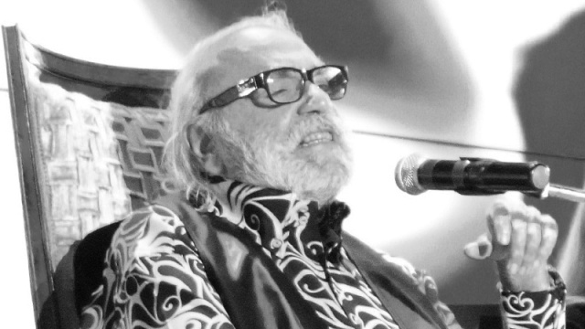 Nie żyje Demis Roussos. Grecki piosenkarz zmarł w nocy z soboty na niedzielę w szpitalu w Atenach - informuje portal tvn24.pl.