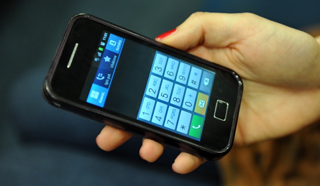 Technicy usunęli awarię sieci komórkowej Plus. W środę abonenci m.in. ze Szczecina informowali, że nie mogą się nigdzie dodzwonić ani wysłać SMS-ów oraz że nie działa im internet.