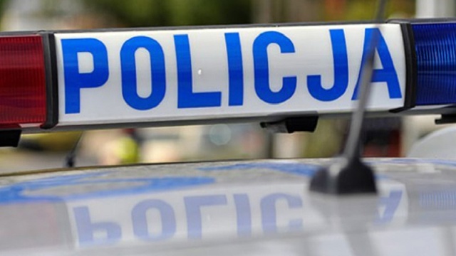 Martwe płody zamknięte w słoikach znaleźli policjanci w jednym z mieszkań w Rawiczu w województwie wielkopolskim - informuje tvn24.