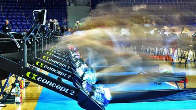 Blisko 700 zawodników walczy w sobotę o medale w szczecińskiej hali Azoty Arena. Trwają Mistrzostwa Europy i Polski na ergometrach wioślarskich.