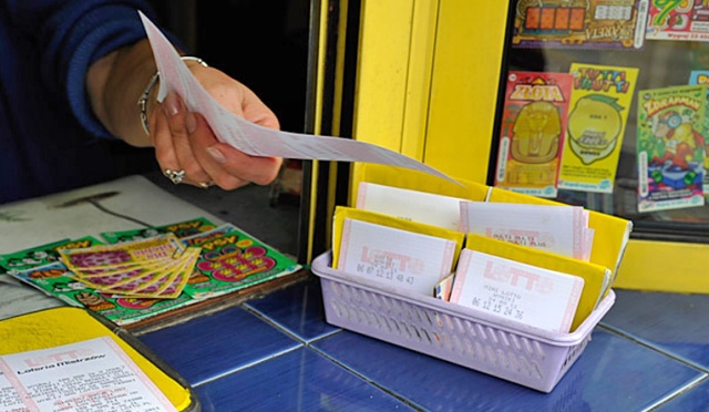 W sobotnim losowaniu Lotto szczęśliwymi numerami zostały cyfry 5, 14, 34, 36, 38 i 41.