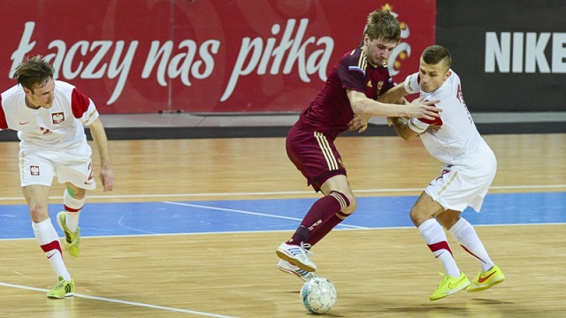 Reprezentacja Polski w futsalu przegrała z Rosją w towarzyskim meczu. We wtorek, w rewanżowym pojedynku w Stargardzie, biało-czerwoni ulegli wicemistrzom Europy 0:6.