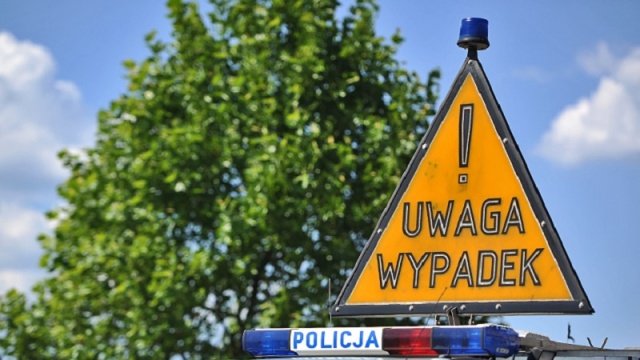 Po godzinie 14 na odcinku z Pyrzyc do Myśliborza samochód ciężarowy wypadł z trasy. Wypadek miał miejsce na wysokości Renic. Nikt nie został ranny.
