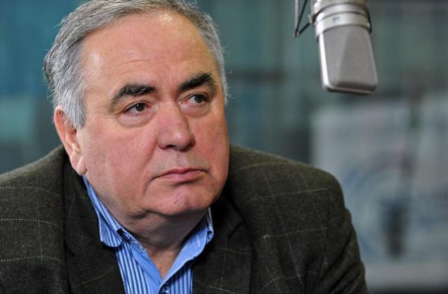 Związki zawodowe mogą zrezygnować z publicznych pieniędzy pod warunkiem, że politycy zrobią to samo. Tak pomysł odebrania związkom ich przywilejów skomentował w Rozmowach pod krawatem szef Solidarności na Pomorzu Zachodnim Mieczysław Jurek.