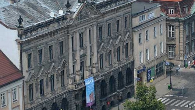 Akademia Sztuki organizuje bezpłatny kurs rysunku i malarstwa dla kandydatów na studia.