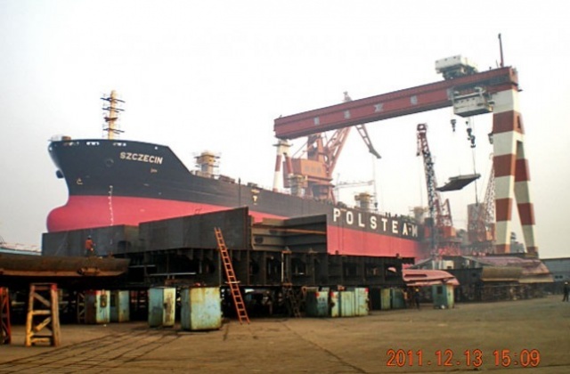 Pierwsze statki Polskiej Żeglugi Morskiej zaczęły spalać paliwo niskosiarkowe. To wymóg, gdy wpływają na Morze Północne i Bałtyk. Zgodnie z tzw. dyrektywą siarkową, muszą tam zużywać paliwo o niskiej zawartości siarki.