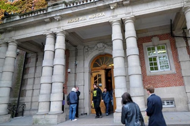 Naukowiec z Akademii Morskiej w Szczecinie opracował metodę na ekologiczną produkcję energii elektrycznej. Nowatorski projekt wymyślił prof. Bolesław Kuźniewski z Wydziału Mechanicznego AM.