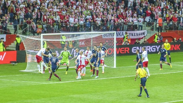 Rafał Janicki, wychowanek Chemika Police występujący obecnie w Lechii Gdańsk, został powołany do reprezentacji Polski na mecz z Irlandią w eliminacjach Mistrzostw Europy, który 29 marca odbędzie się w Dublinie.
